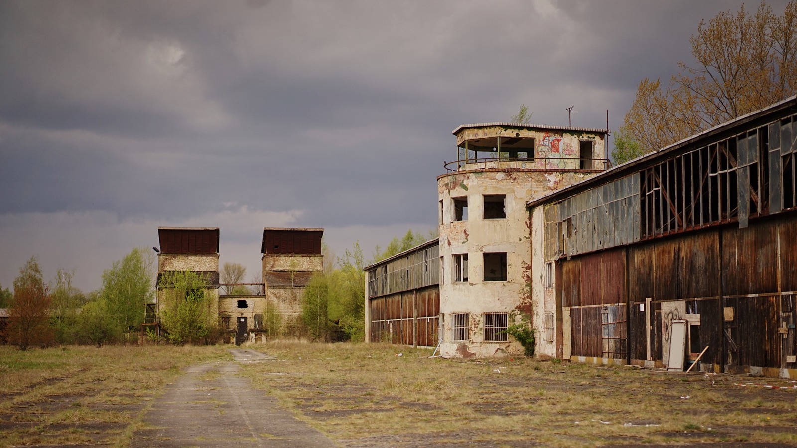 Abandoned Airfield Rangsdorf - Awe-inspiring Places