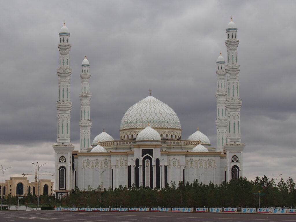 Hazrat Sultan Mosque