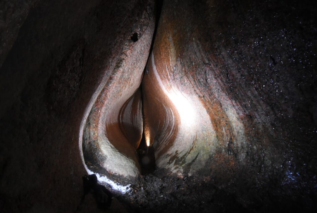 Högberget Cave