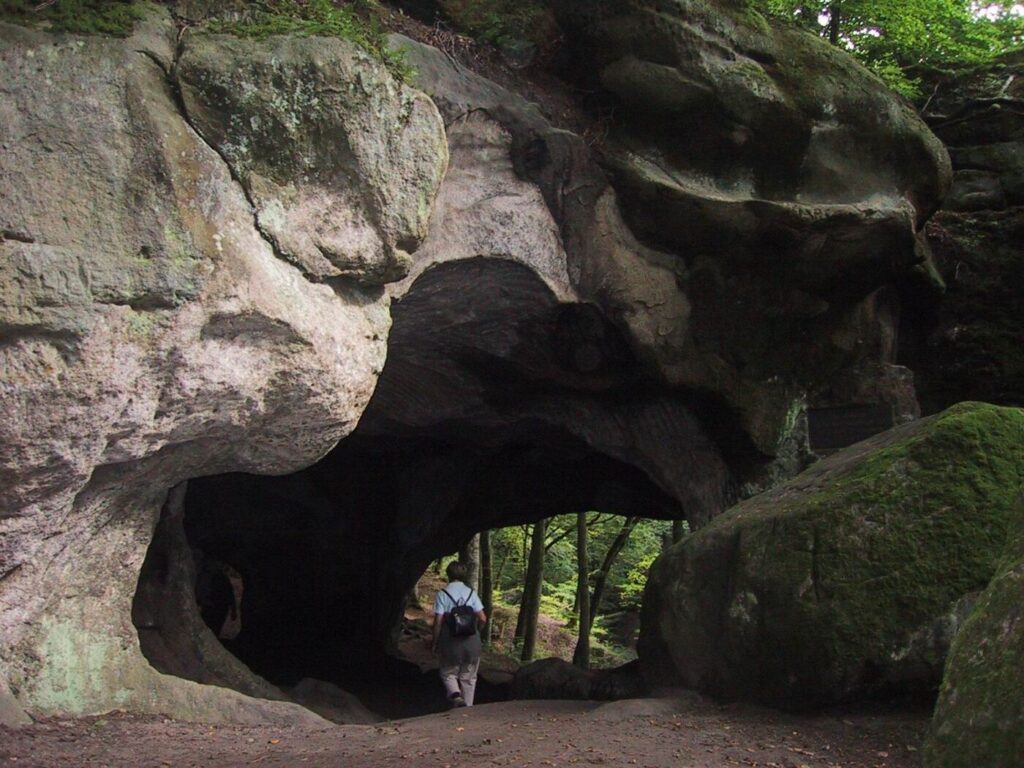 Hohllay Cave