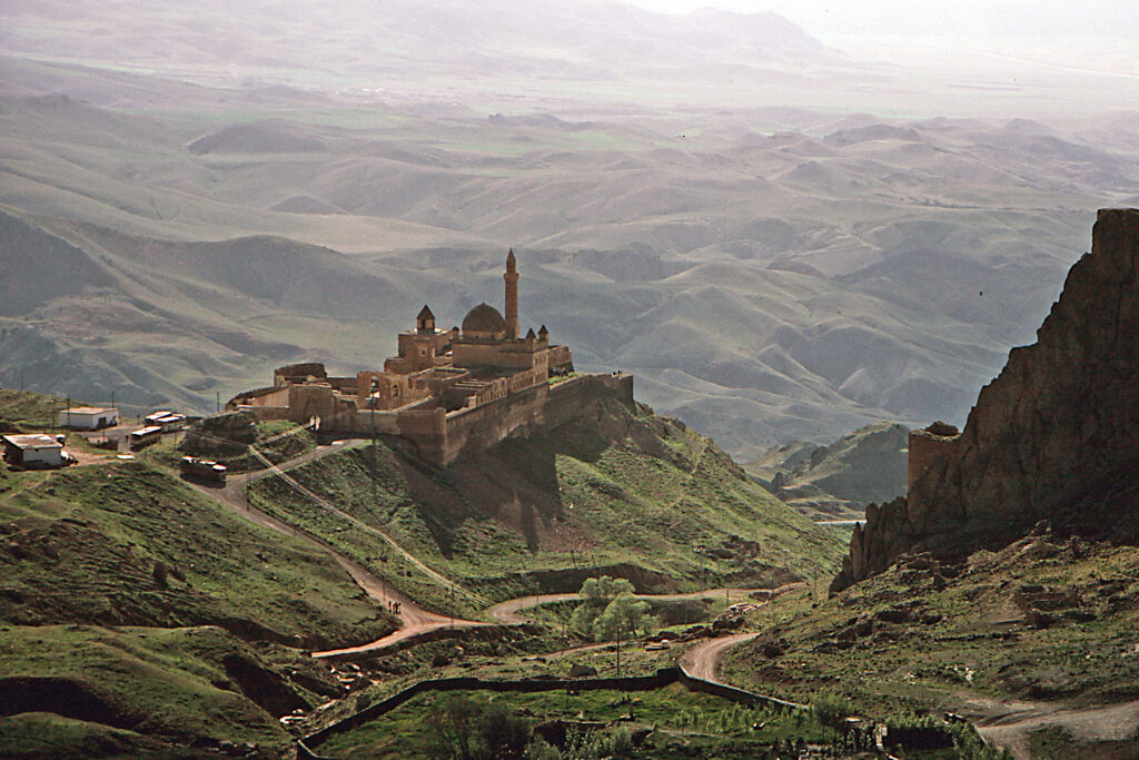 Ishak Pasha Palace