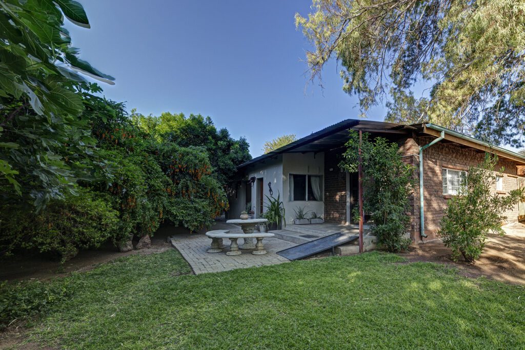 Otjiwarongo Crocodile Ranch