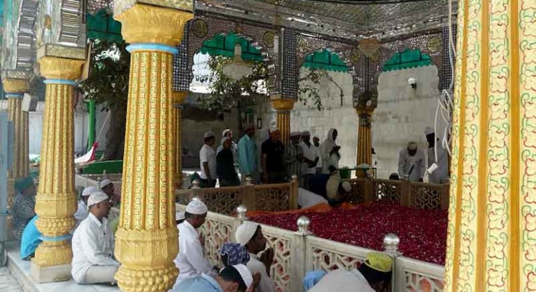 Shah Paran Dargah