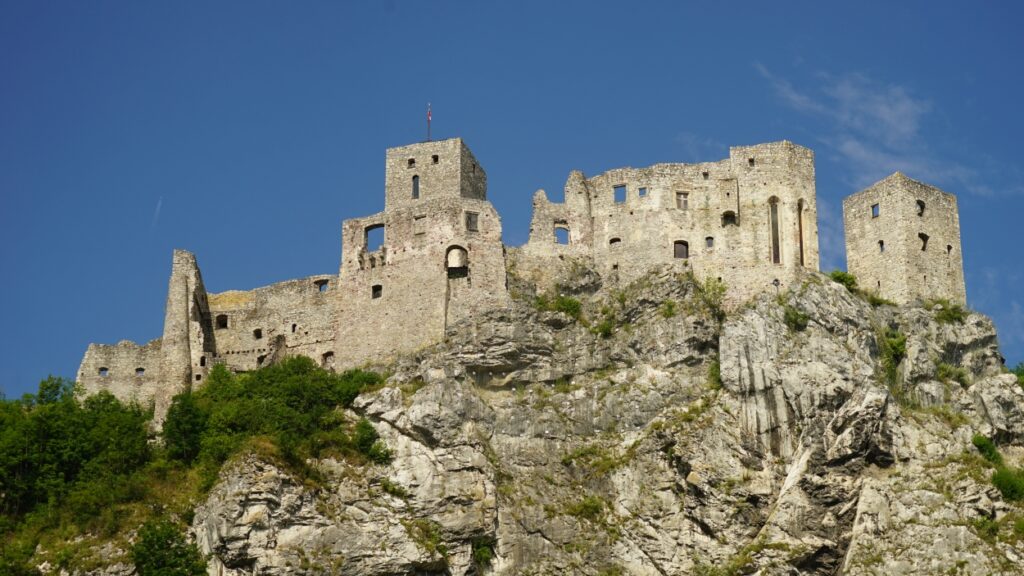 Strecno Castle