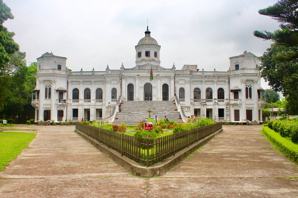 Tajhat Rajbari