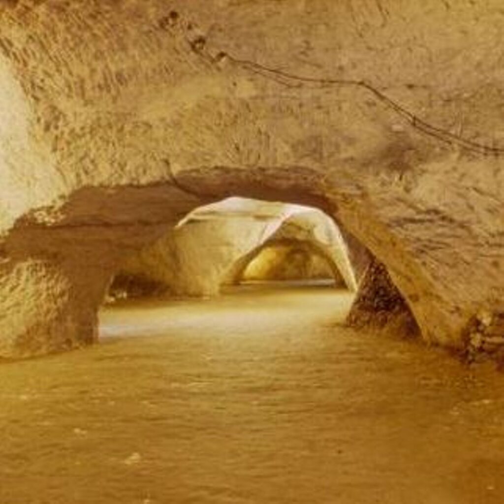 The Grottoes of Folx-les-Caves