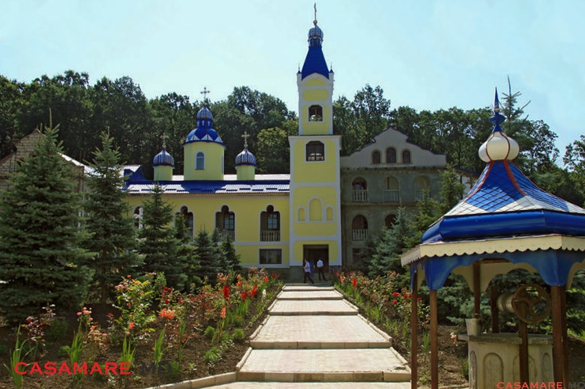 Veverita Monastery