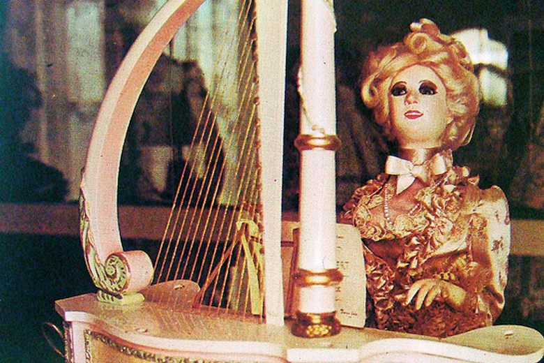 Automatons and Dolls of Yesteryear